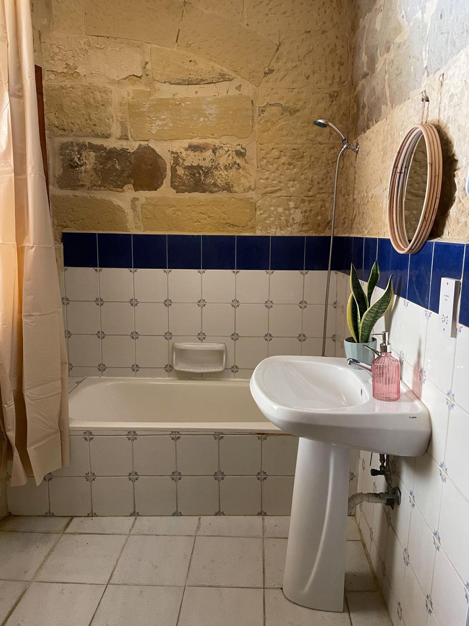 Soluna Boutique Guesthouse Għasri Kültér fotó