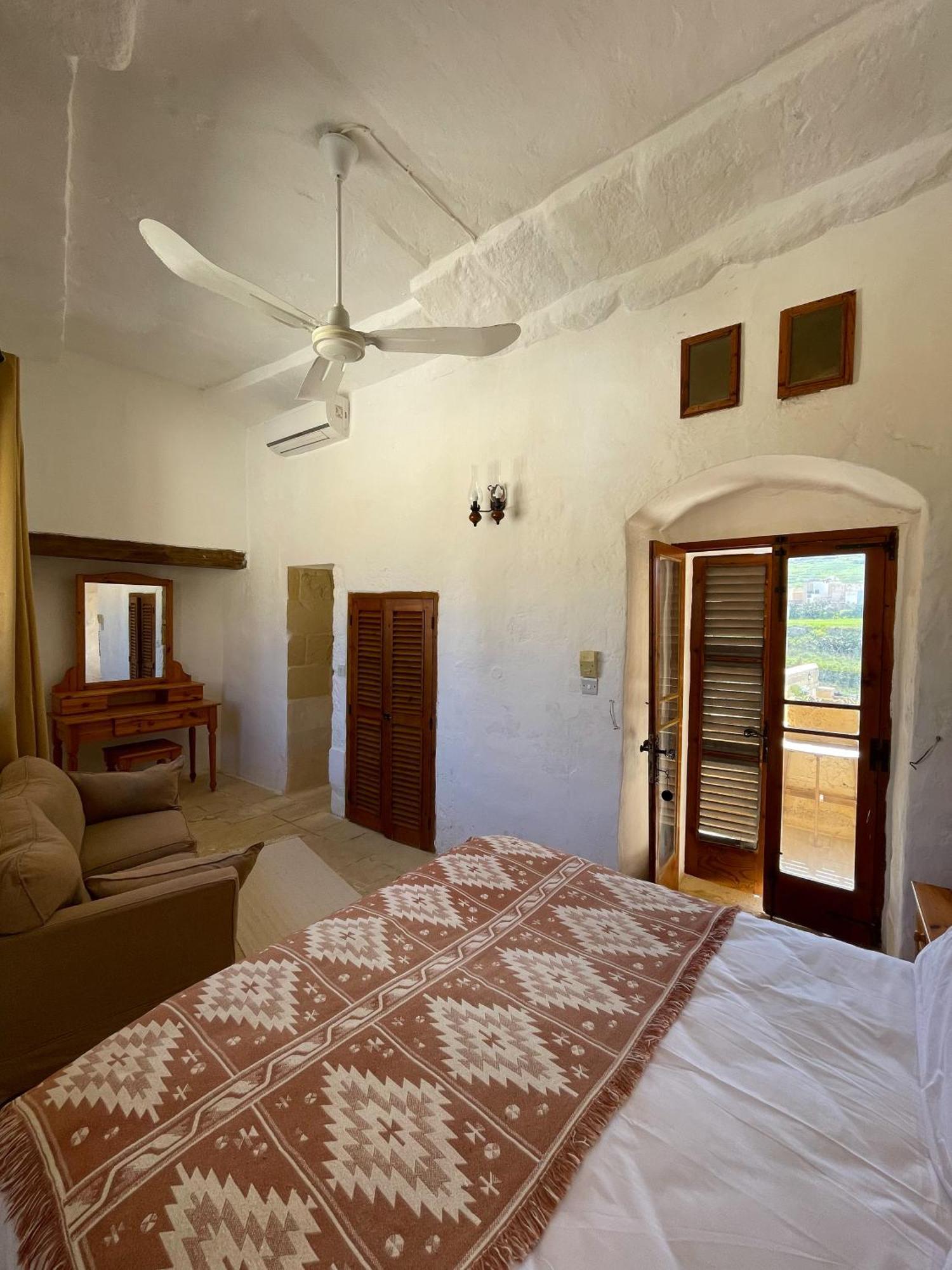 Soluna Boutique Guesthouse Għasri Kültér fotó