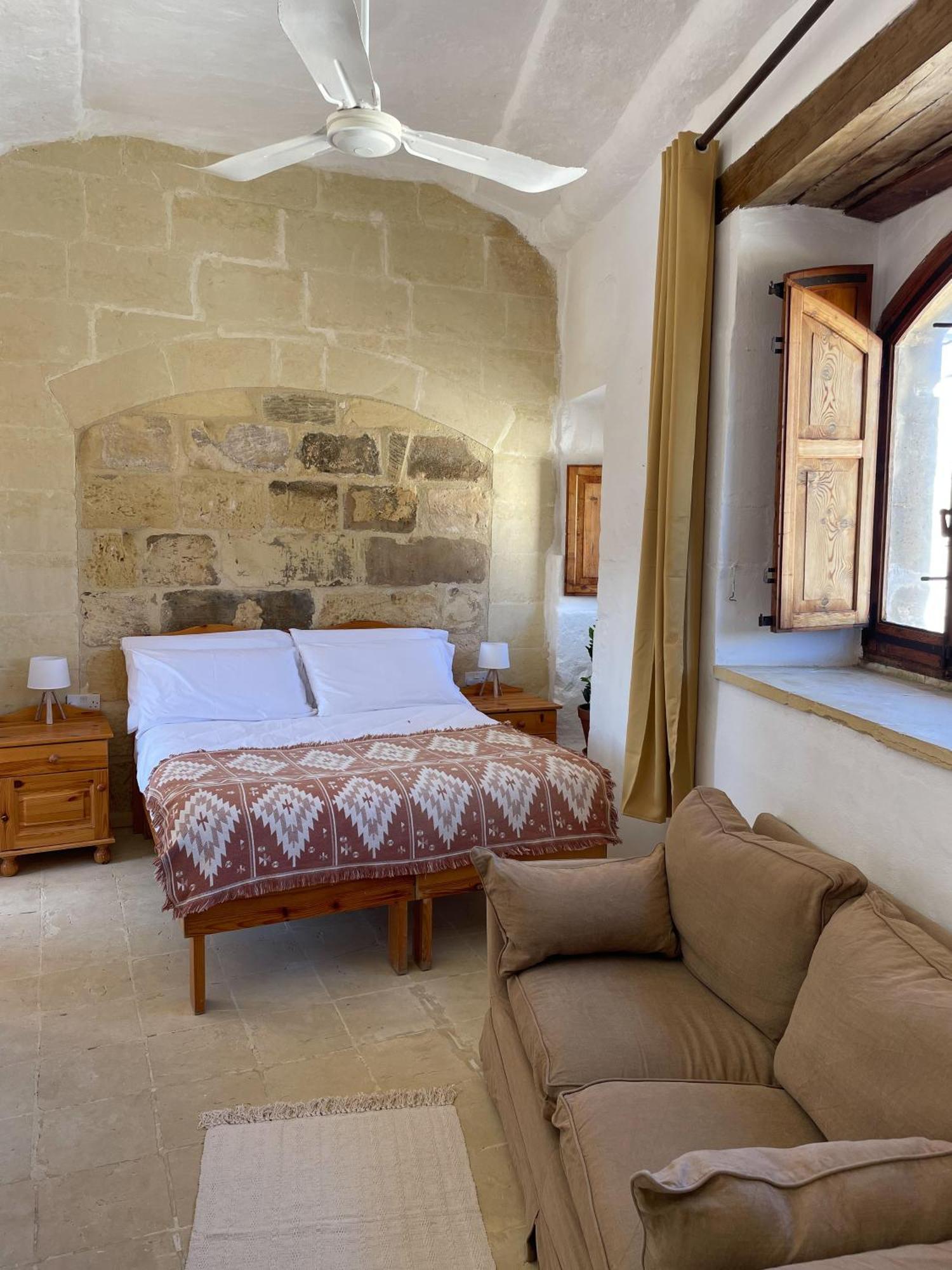 Soluna Boutique Guesthouse Għasri Kültér fotó
