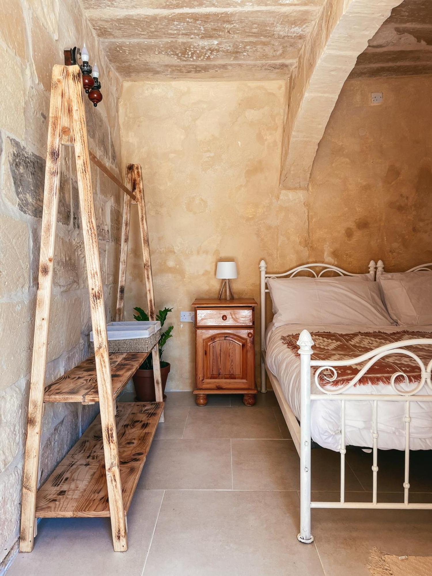 Soluna Boutique Guesthouse Għasri Kültér fotó