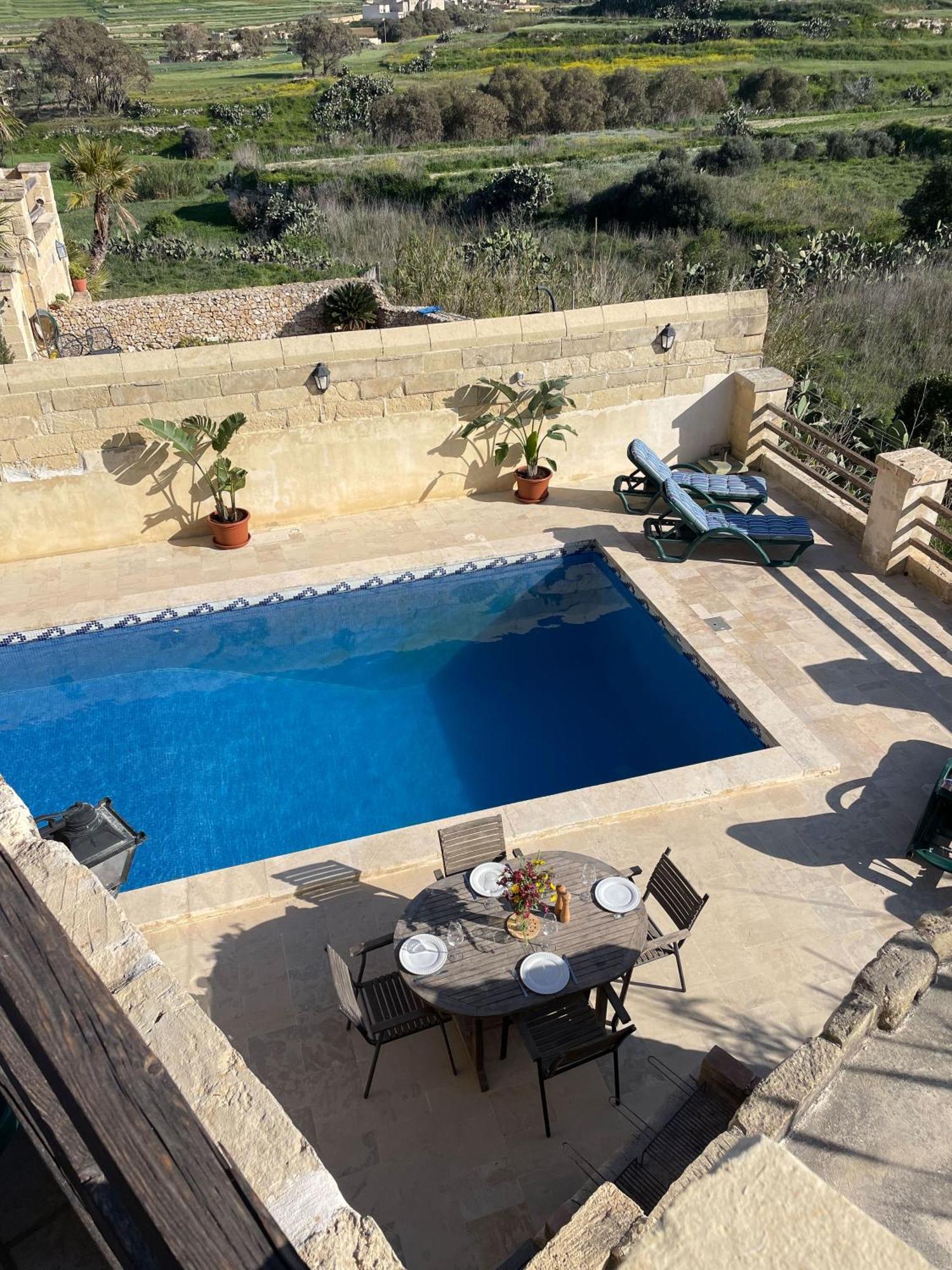 Soluna Boutique Guesthouse Għasri Kültér fotó