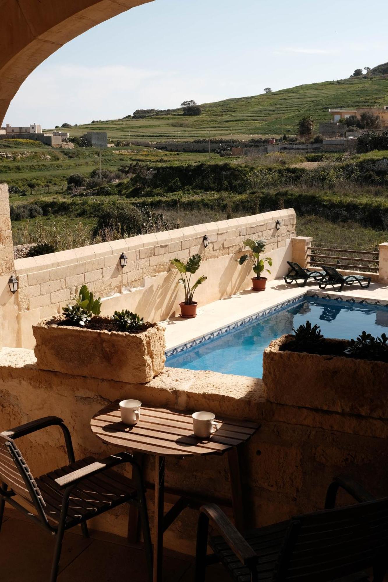 Soluna Boutique Guesthouse Għasri Kültér fotó